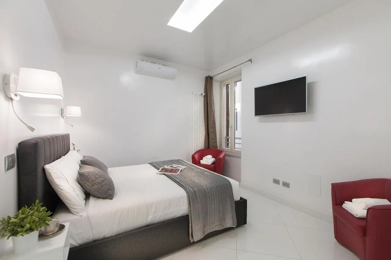 Piazza Venezia White Apartments روما