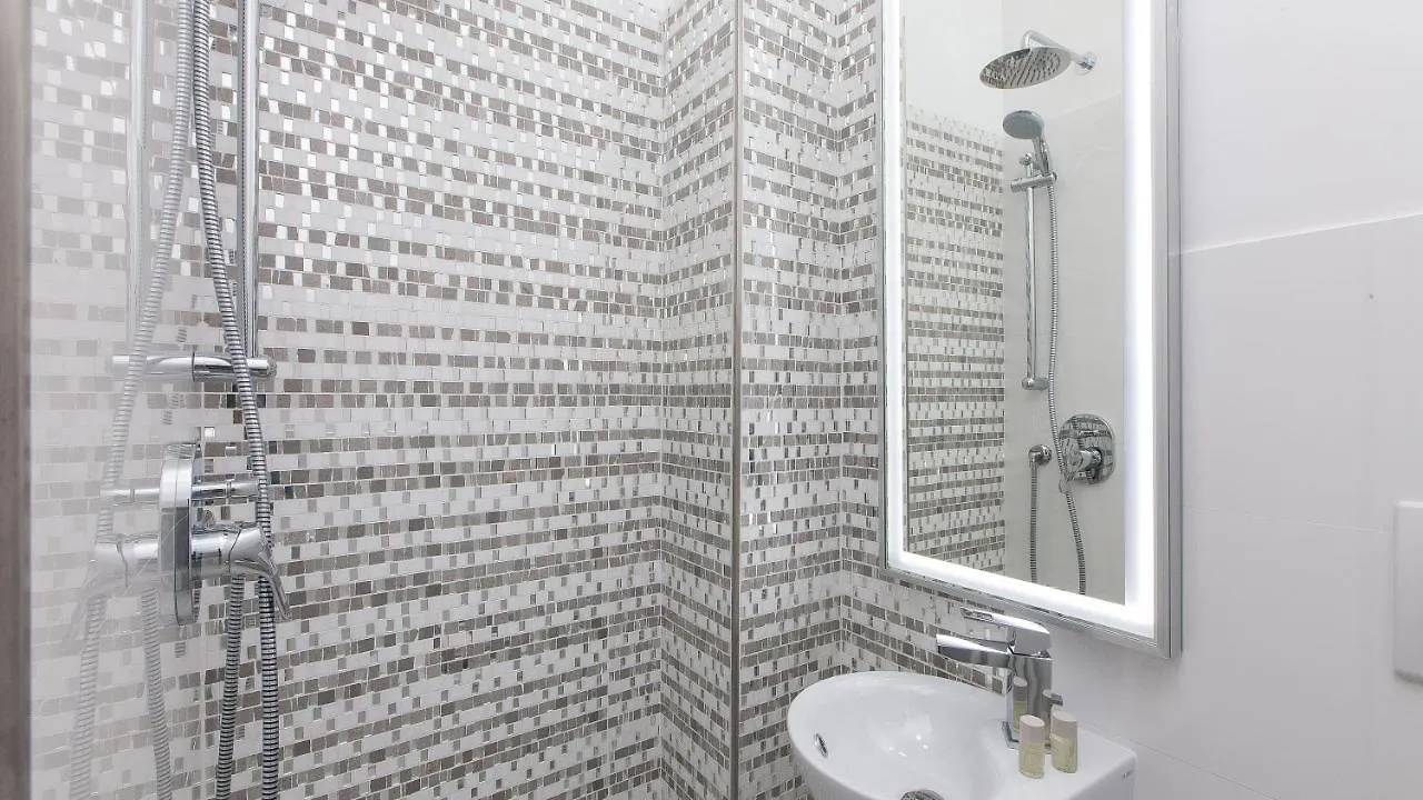 Piazza Venezia White Apartments روما